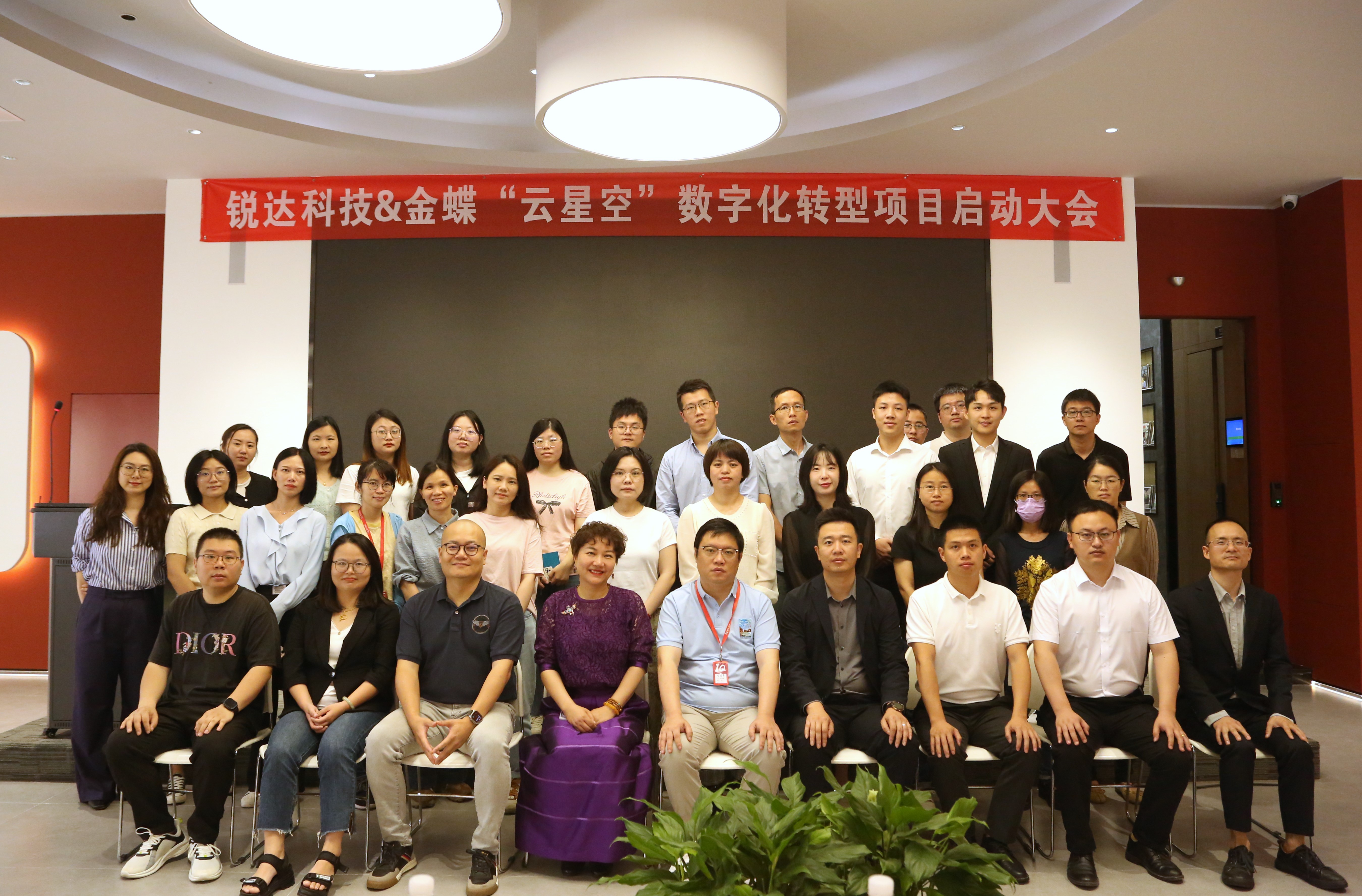 資訊科技就業怎么樣啊(資訊科技學院是什么專業)下載