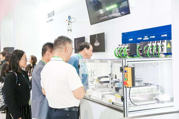 歐克科技最新資訊報道(300082奧克股份股吧)下載